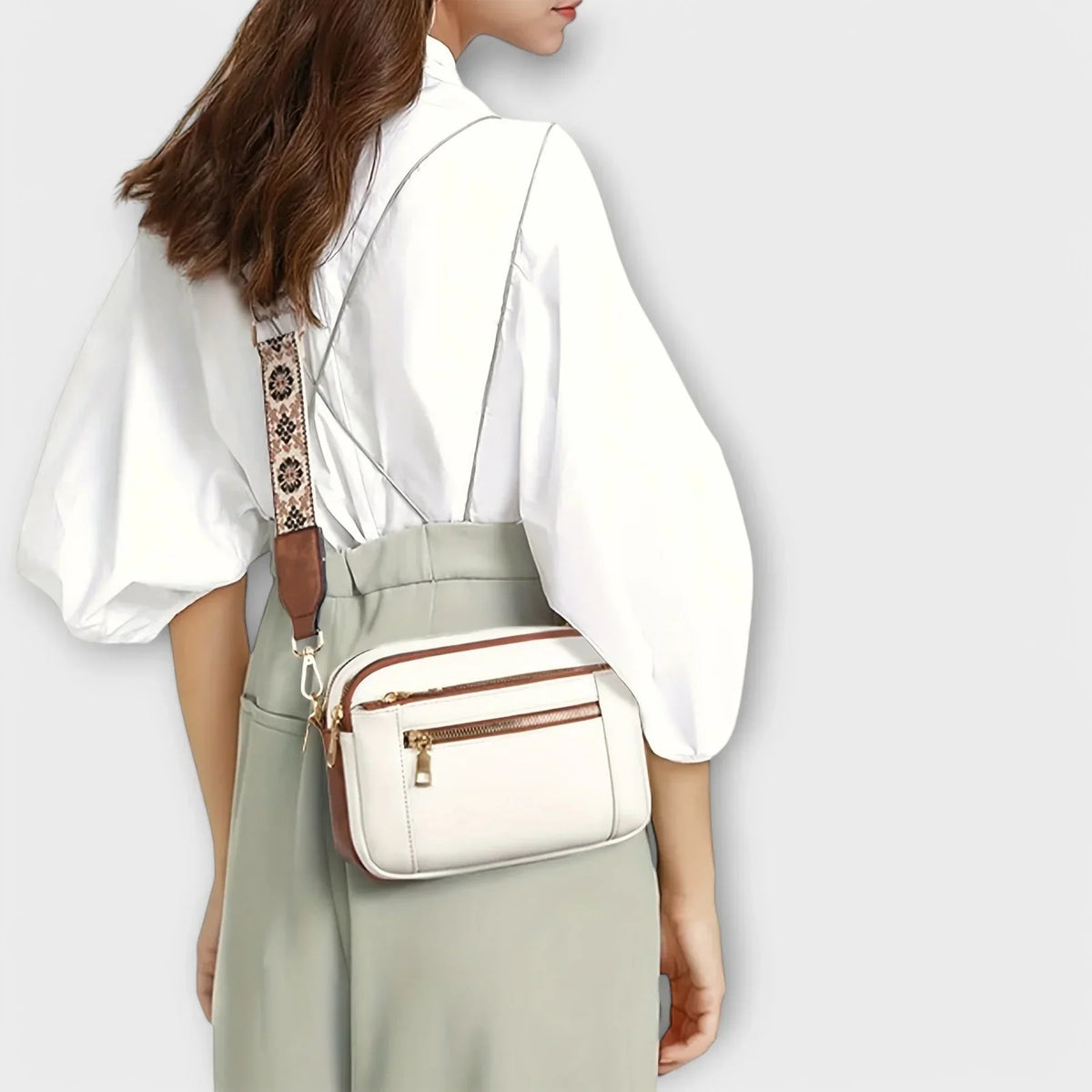 Lia | Woven-Style Bag