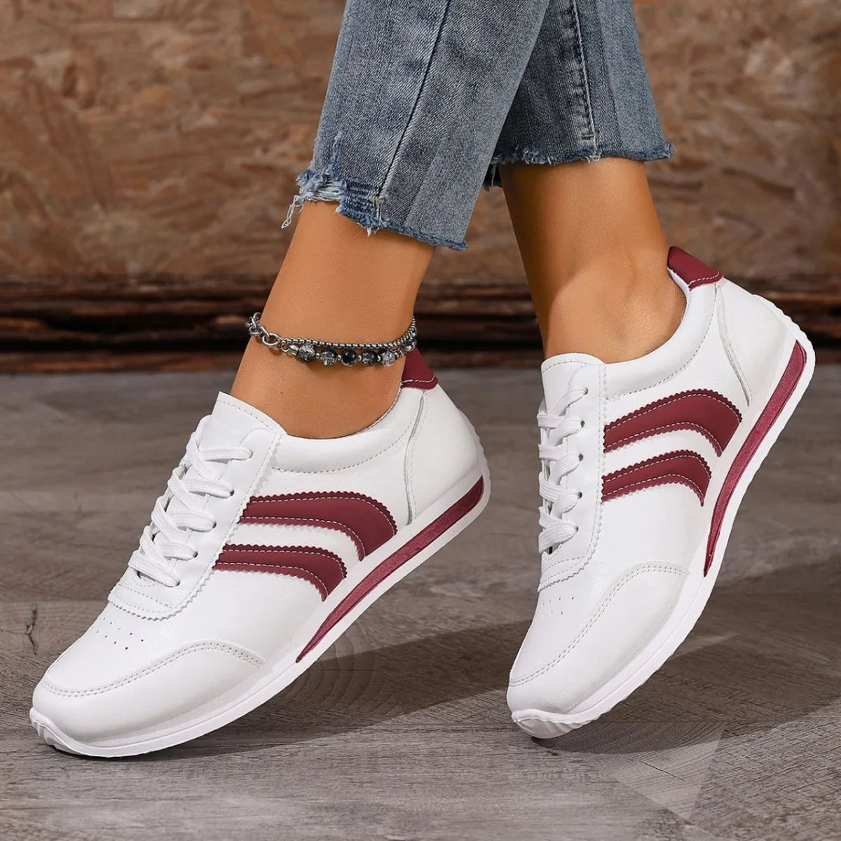 Flynn | Cross-Band Lace-Up Sneakers