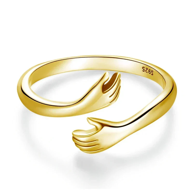 Hanna | Hug Hands Minimalist Ring